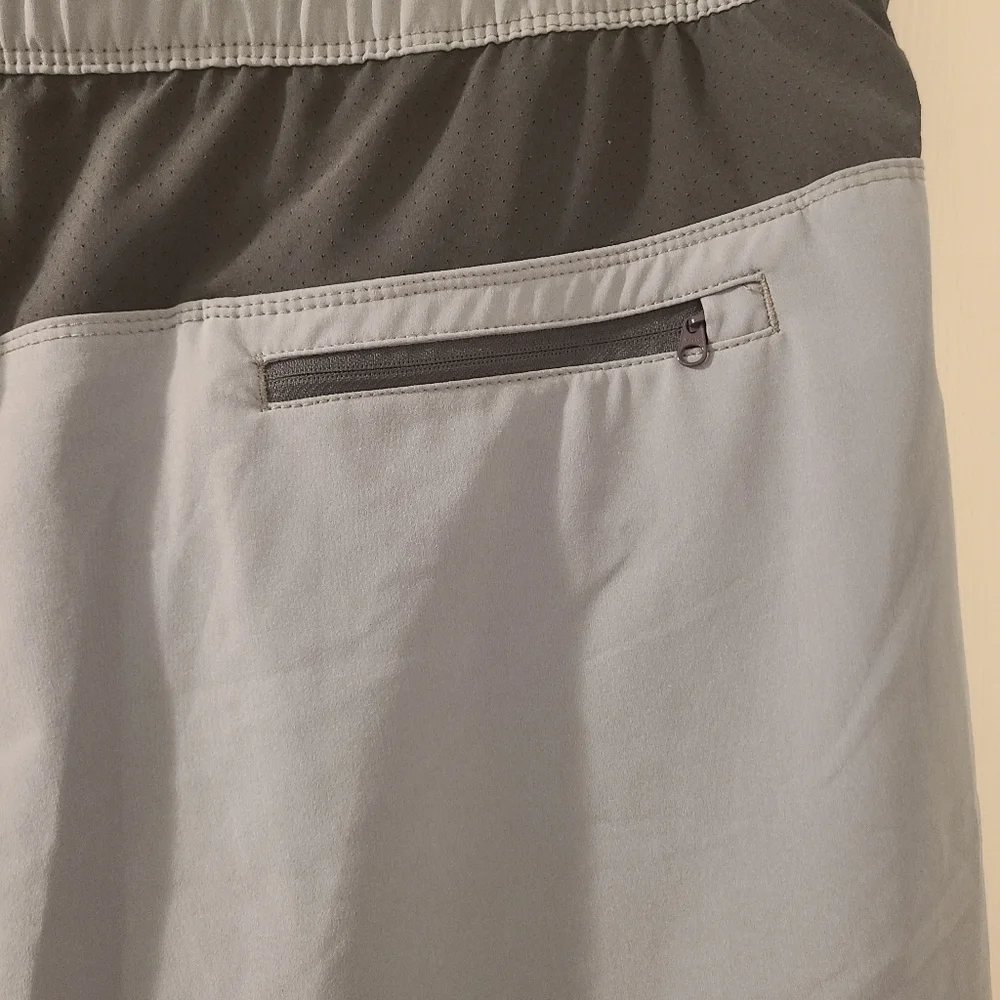 Mens Speedo Lined Gray and Black Swim Suit Board Shorts With Pockets Size XXL
